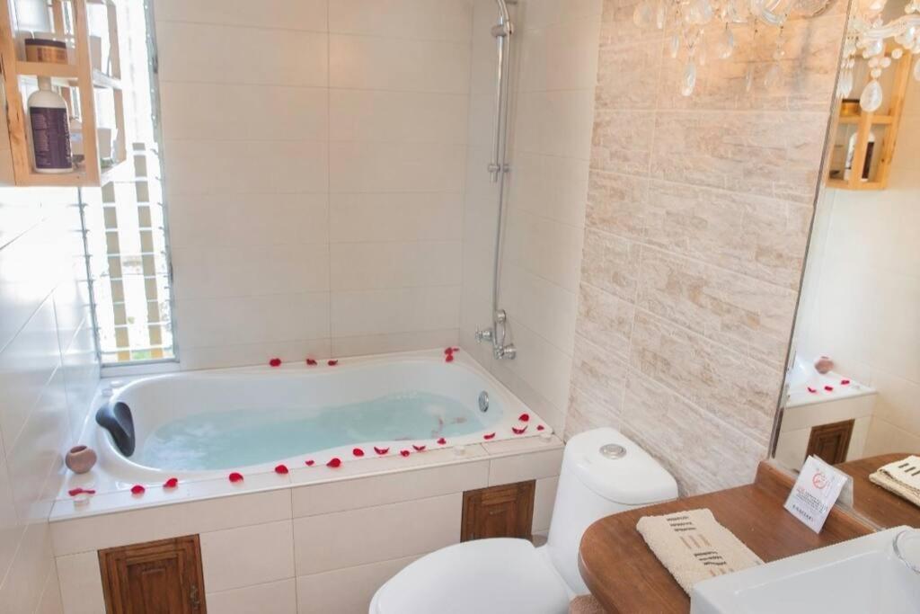 Departamento Jacuzzi Miraflores Distretto di Distretto di Lima Esterno foto